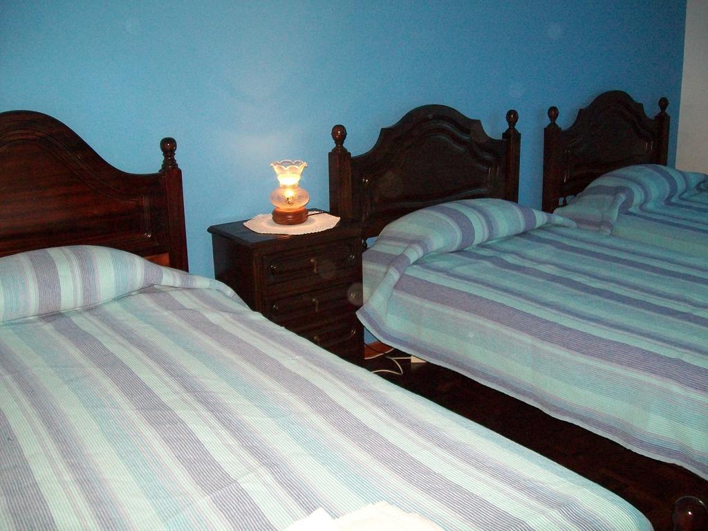 Pacheco'S Guesthouse Lagos Bagian luar foto